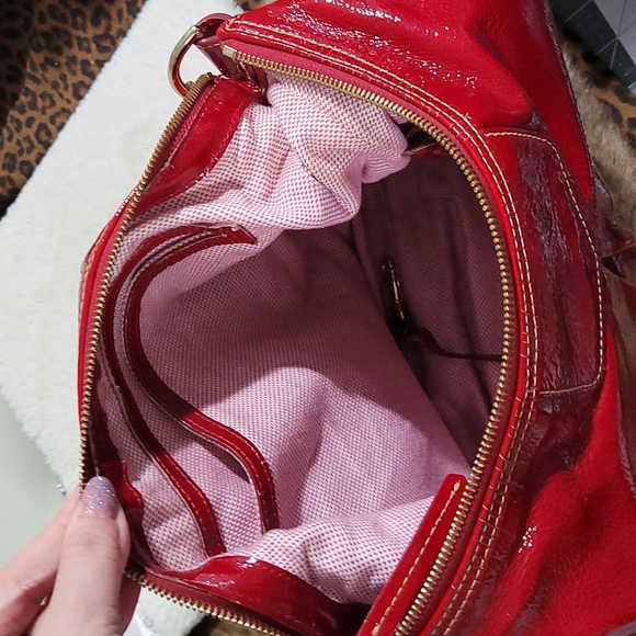Dooney & Bourke red patent hobo bag - Picture 10 of 12